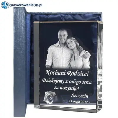 Piękne i eleganckie podziękowania dla rodziców od młodych na ślub i wesele. Wyjątkowa pamiątka ze ślubu dla mamy i taty.