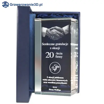 Statuetka szklana z okazji jubileuszu firmowego