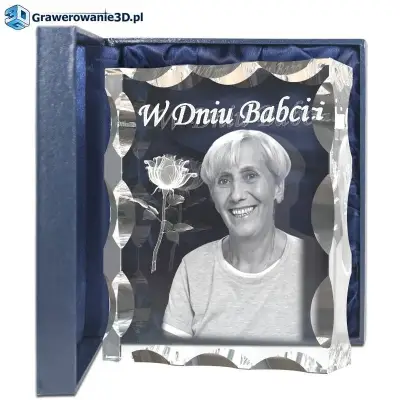 Pięknie fazowania stanowią wyjątkową ozdobę olśniewającego prezentu na dzień babci ze zdjęciem