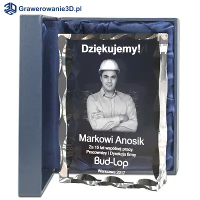 grawerowany prezent dla pracownika