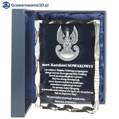 grawerowany prezent z okazji przysięgi wojskowej