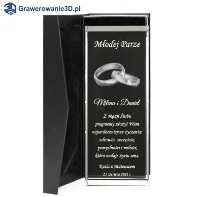 grawerowane obrączki 3D dla młodej pary