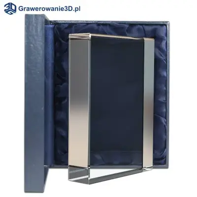 kryształowa statuetka z grawerem