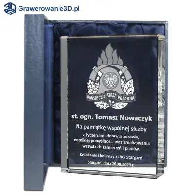 kryształowa statuetka z grawerem dla strażaka