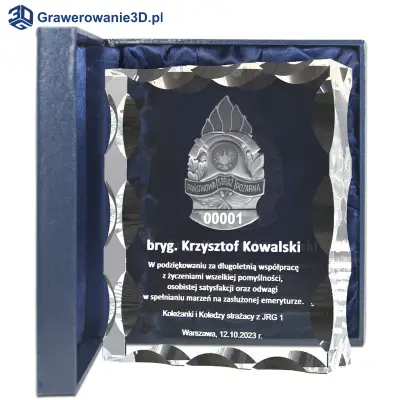 odznaka PSP wygrawerowana w krysztale