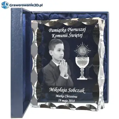 Grawerowana pamiątka dla chłopaka na komunię, nowoczesna i tradycyjna, oryginalna pamiątka na zawsze.