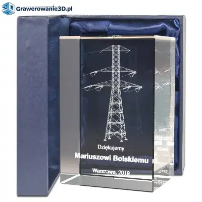 Podziękowanie dla pracownika grawer 3D wewnątrz kryształowej statuetki
