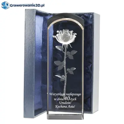 grawerowana róża 3D wewnątrz szkła dla ukochanej