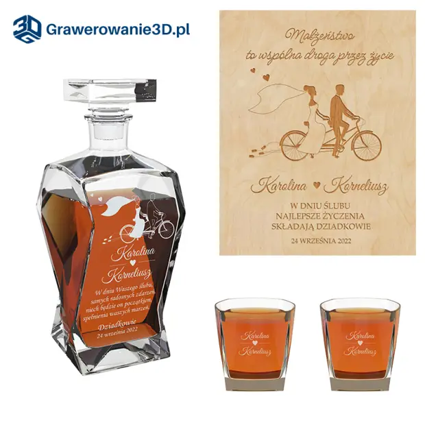 Karafka z grawerem na ślub dla młodej pary