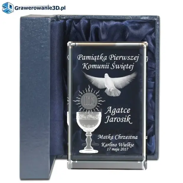 Wyjątkowa Pamiątka Pierwszej Komunii z kielichem mszalnym w 3D