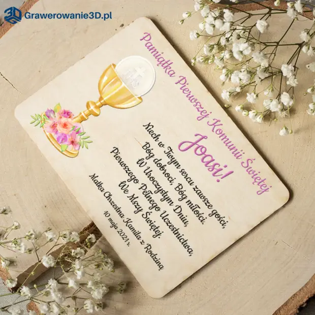 drewniana kartka z nadrukiem na komunię dla dziewczynki