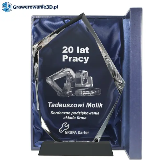 Prezent na jubileusz pracy w formie szklanej statuetki grawerowane