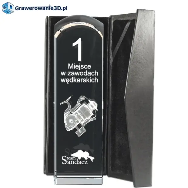 grawerowana statuetka za zajęcie 1 meijsca w zawodach wędkarskich