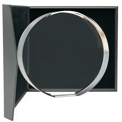 szklana statuetka okrągła z grawerem elegancki wygląd