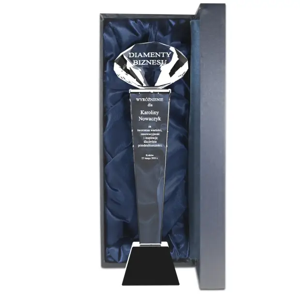 Statuetka biznesowa diament z grawerem nagroda