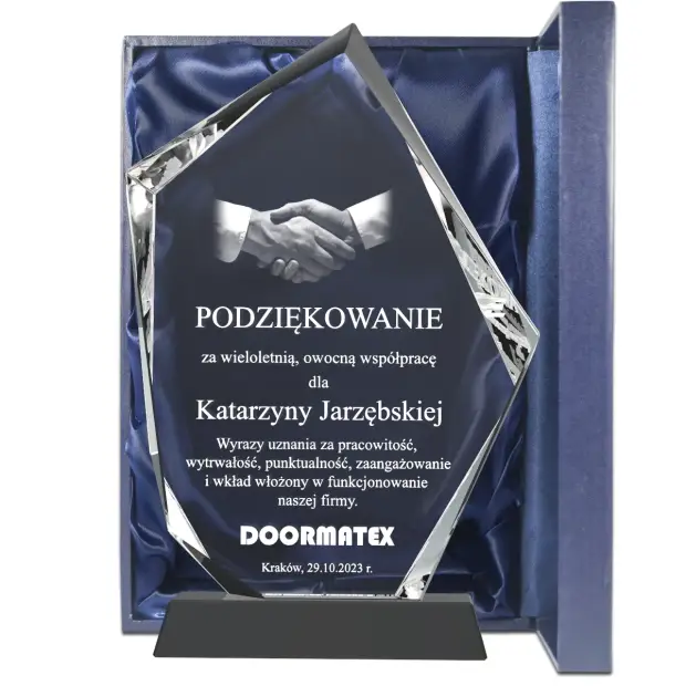 Statuetka z podziękowaniami dla pracownika od firmy
