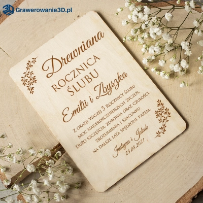 Drewniana kartka z grawerem na rocznicę ślubu