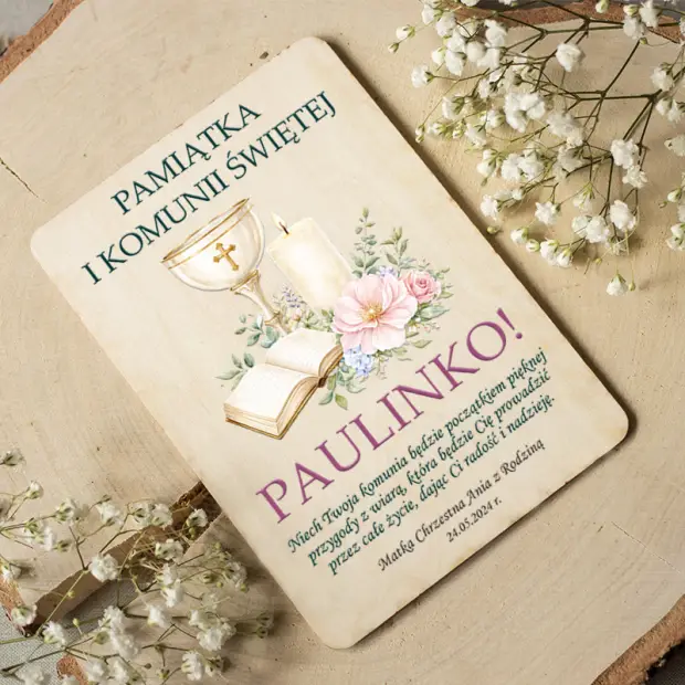 Kartka komunijna z życzeniami na drewnianej sklejce