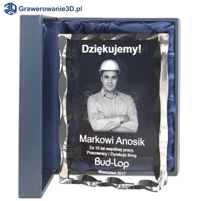grawerowany prezent dla pracownika
