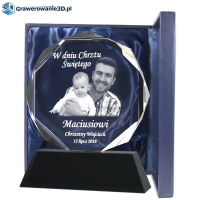 Od chrzestnego prezent na chrzest grawer w szkle, zdjęcie w szkle, grawerowana statuetka na chrzest, prezent dla dziecka na chrzest
