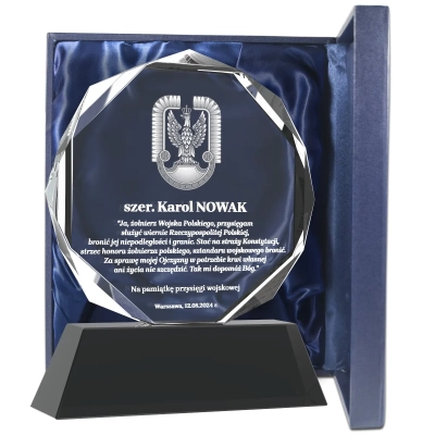 Personalizowana statuetka na pamiątkę przysięgi wojskowej