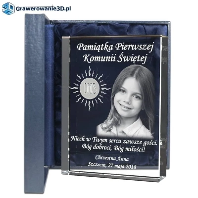 Piękna pamiątka I komunii Świętej dla dziewczynki od chrzestnego