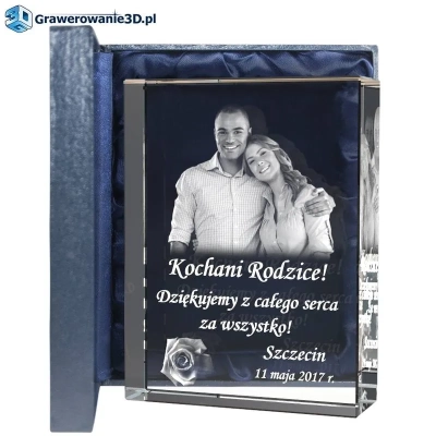 Piękne i eleganckie podziękowania dla rodziców od młodych na ślub i wesele. Wyjątkowa pamiątka ze ślubu dla mamy i taty.