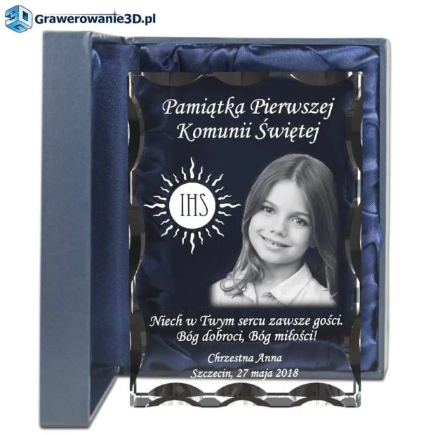piękny prezent na komunie od chrzestnej dla dziewczynki.