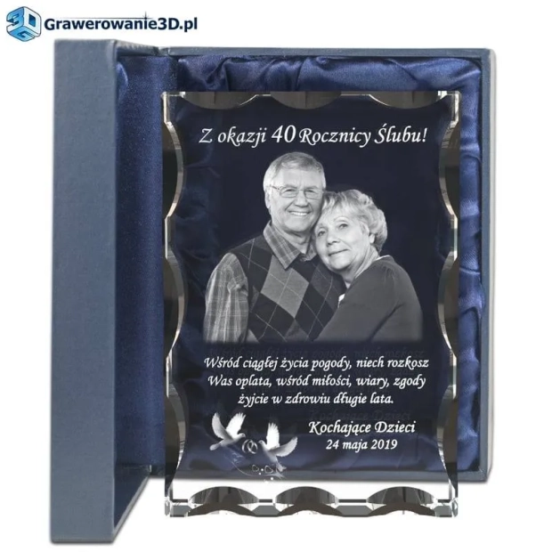 Życzenia z okazji rocznicy ślubu dla rodziców, grawerowane życzenia w szkle, kryształowa statuetka dla rodziców na roczn