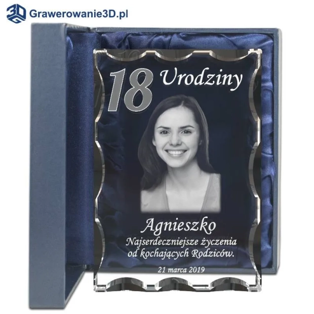 grawerowany prezent na 18 urodziny
