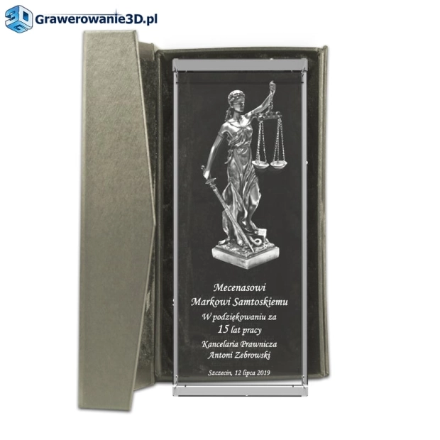 temida 3D w krysztale wraz ze spersonalizowanymi życzeniami